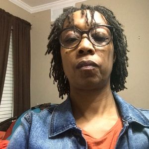 Meet your Posher, Debra